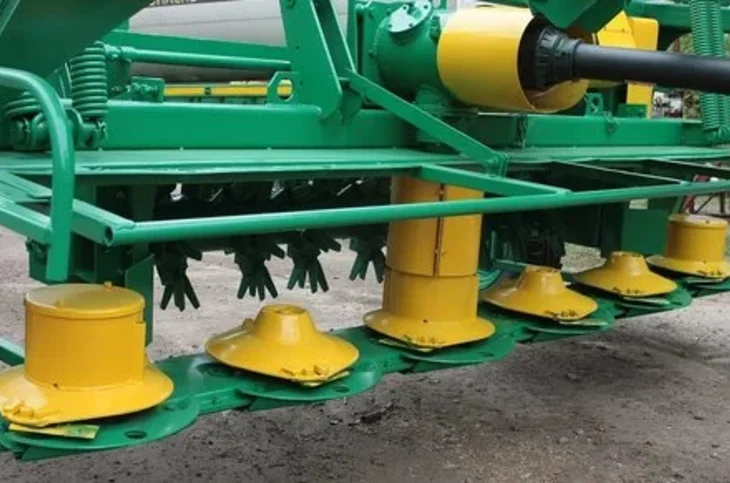 Косилка прицепная КДП-310 с шириной захвата 3,1 м