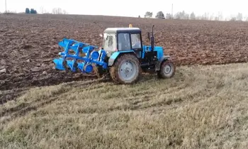  Плуг навесной оборотный ПНО-3-30 с классическими отвалами