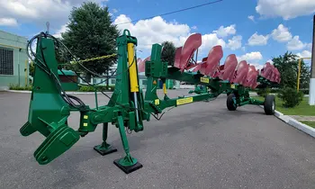  Плуг полунавесной оборотный ППО 8-40-01