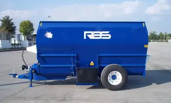 Измельчает  сразу целые рулоны. Не нужно их предварительно измельчать! Выгрузка кормовой смеси из кормораздатчиков RBS свыше 99%.