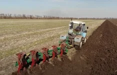  Плуг полунавесной оборотный ППО-6-35/50-01 с винтовым отвалом