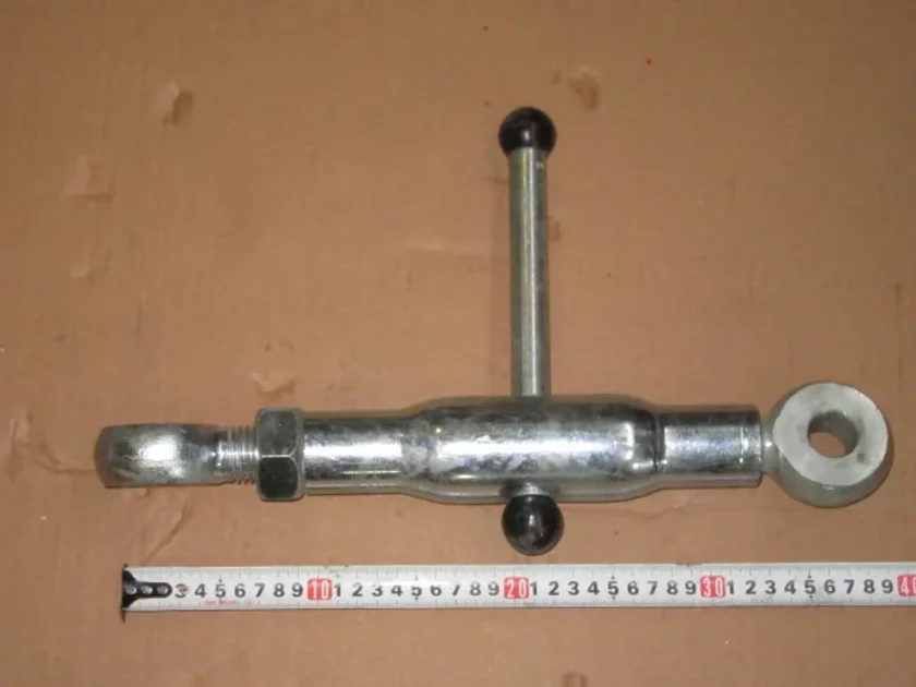 Тяга регулировочная. Тяга регулировочная. 010. Tra5451. Регулируемая тяга панара паджеро 2.