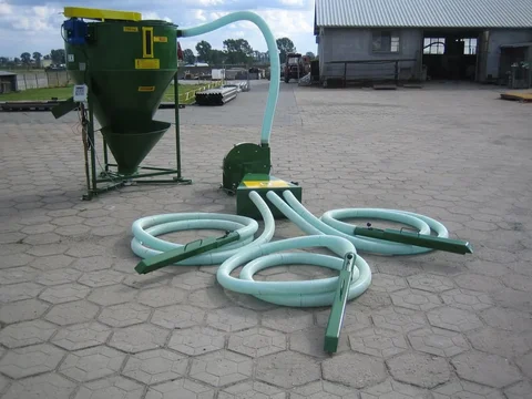 Молотковая дробилка для комбикормового мини-завода H-122 (11 кВт)