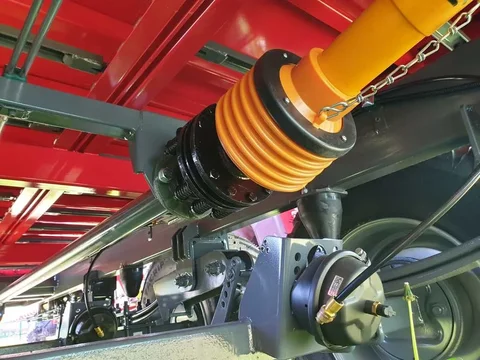 Разбрасыватель твердых органических удобрений VIKING N272/3