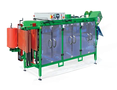 Машина автоматическая упаковочная в полиэтилен МАУП-18