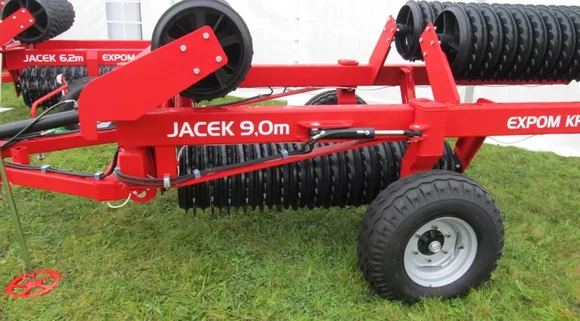 Прикатывающий каток Jacek 1726