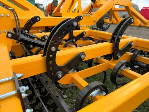 KOMPAKTO-4000 культиватор предпосевной