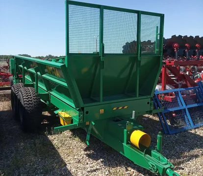 Разбрасыватель твердых органических удобрений ПРТ-7