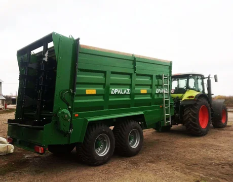 Разбрасыватель твердых органических удобрений TR 18B