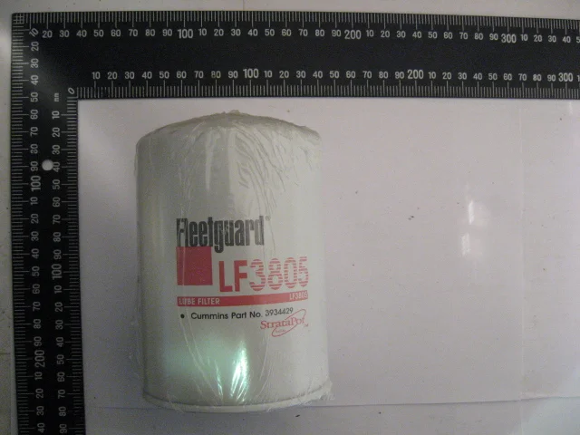 Фильтр масляный двигателя LF3805