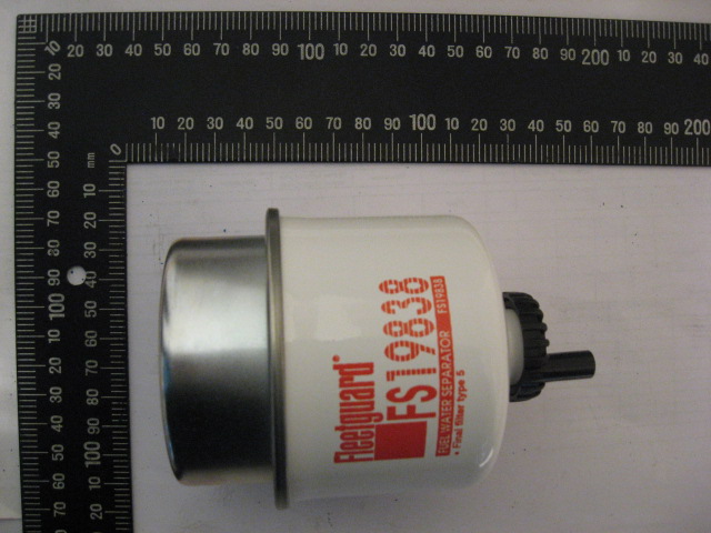 Фильтр топливный водосепаратор FS19838