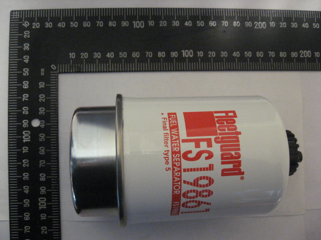 Фильтр топливный водосепаратор FS19861