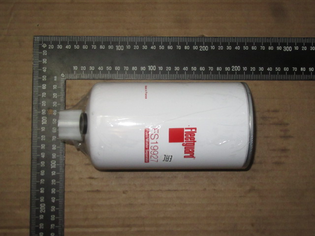 Фильтр топливный FS19927