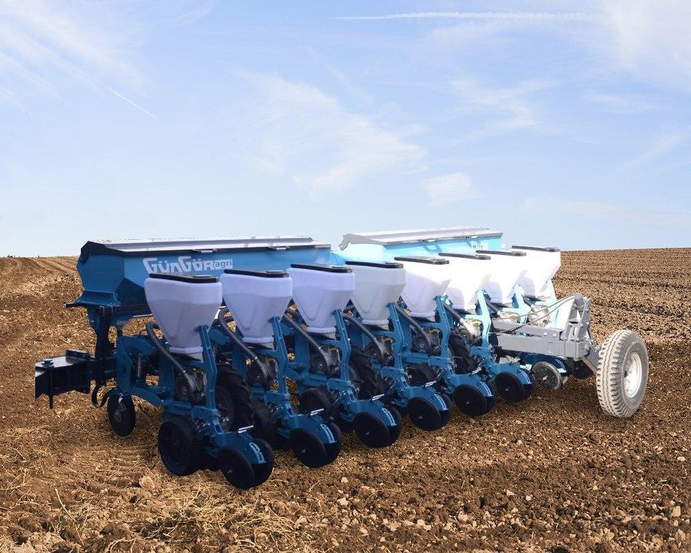 Сеялка темпо 16 рядная. Сеялка овощная манасем манасем. Сеялки моносем. Пропашные сеялки точного высева. Сеялка моносем 12 рядная.